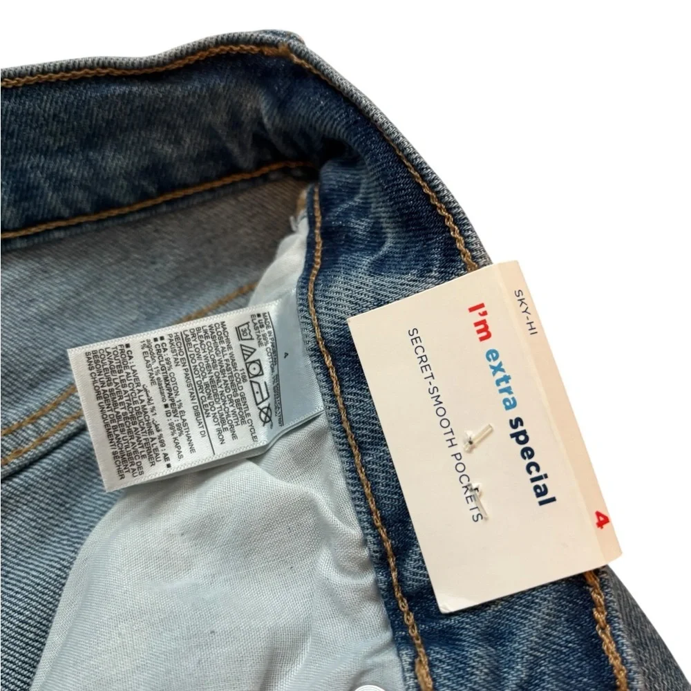 Old Navy extra hi-rise Sky-Hi Straight Jeans size 4 button fly raw hem - Picture 7 of 9